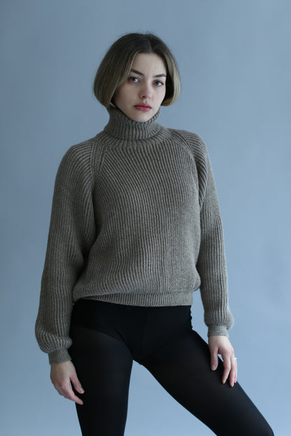 cropped turtleneck