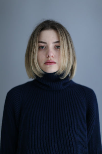 cropped turtleneck