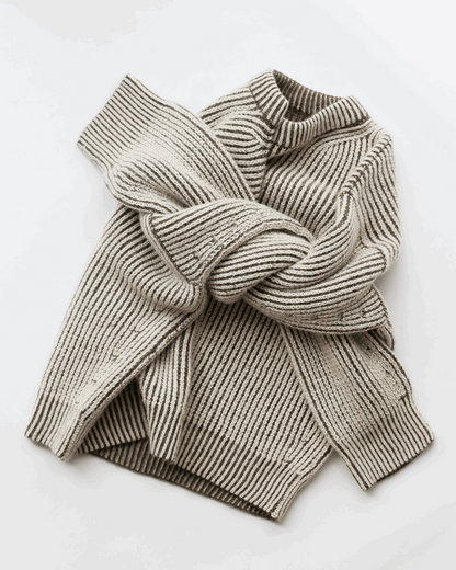 bicolor reversible crewneck