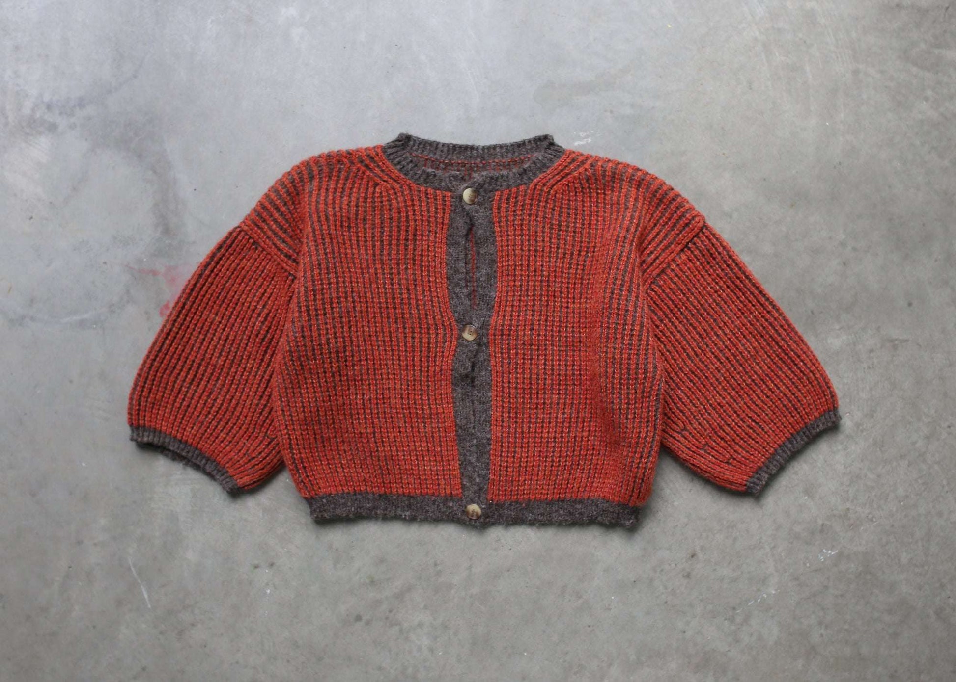 reversible oversize cardigan (red and grey)