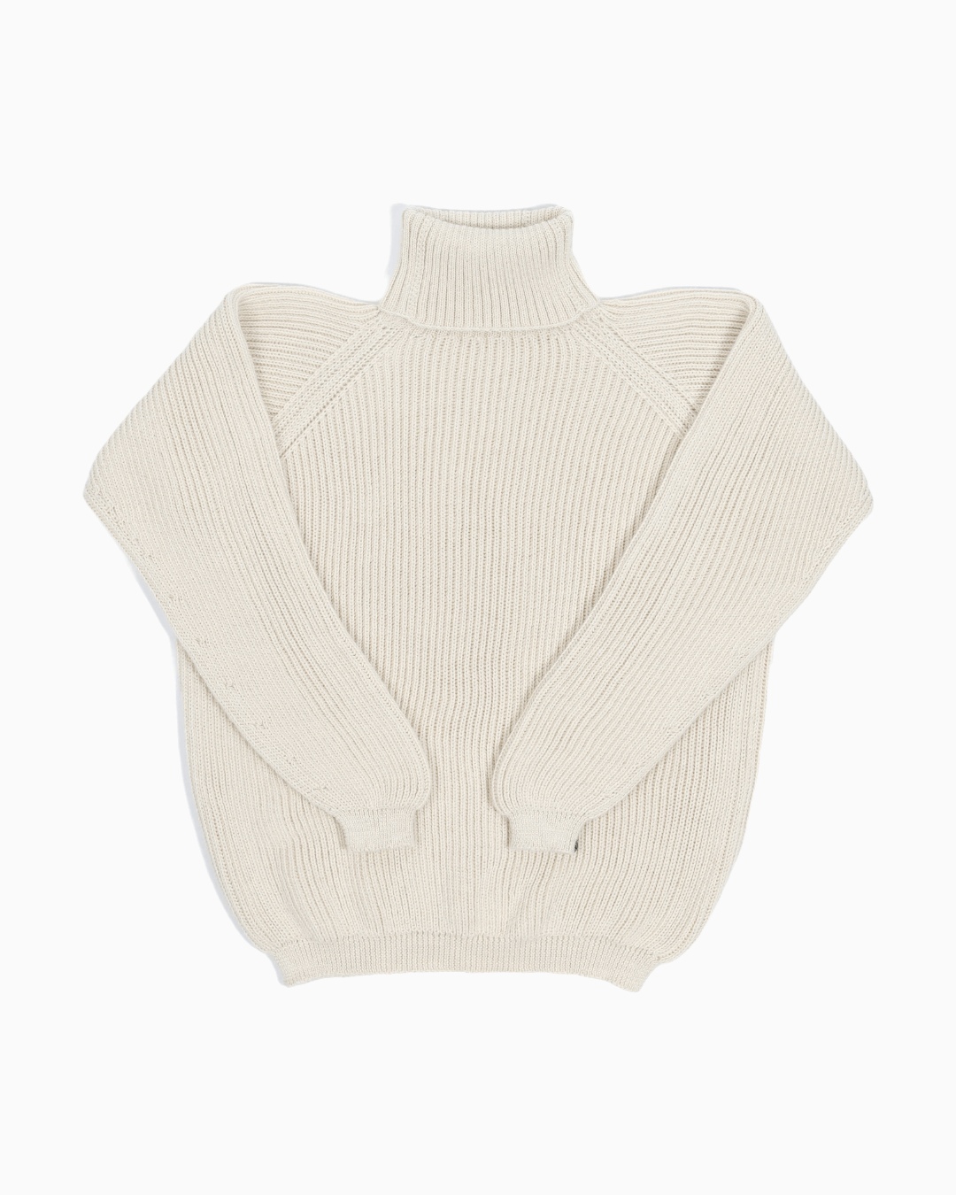 Packshot of a white unisex turtleneck sweater made of baby alpaca wool with a fisherman rib design.